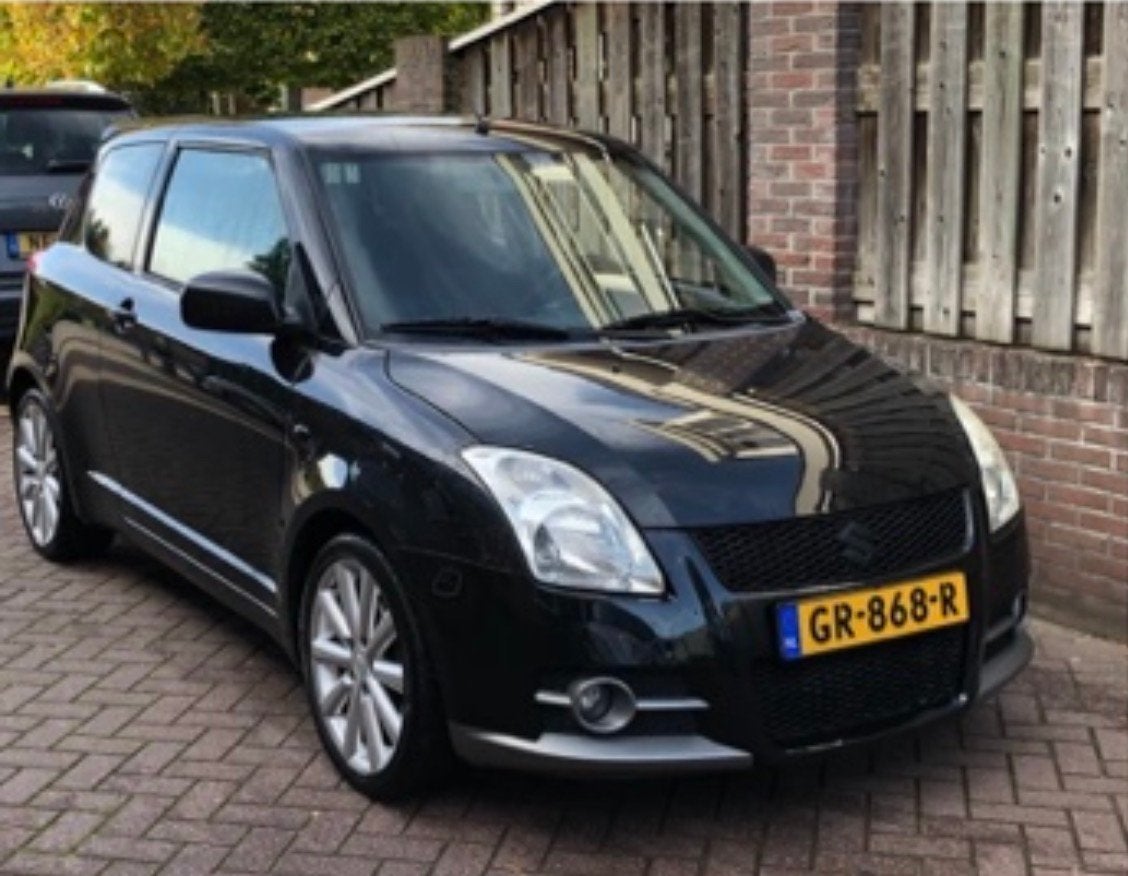 Suzuki Swift 1.6 3D Sport 2010 Zwart, Auto's, Voorwielaandrijving, 1005 kg, 40 €/maand, 4 cilinders