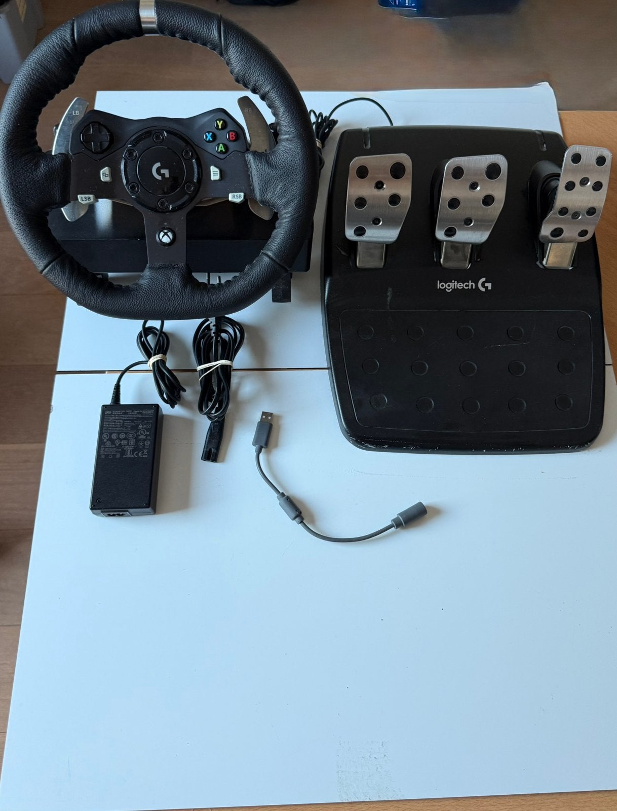 Logitech G920 Racing Stuur + Pedalen (Xbox & PC), Ophalen of Verzenden, Zo goed als nieuw