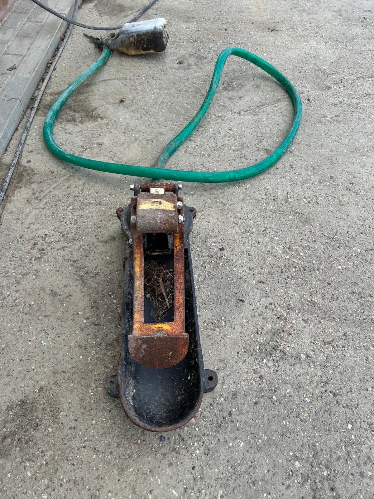 Robuuste Weidepomp - Ideaal voor vee en tuin, Ophalen, Gebruikt, Handmatig, Overige typen