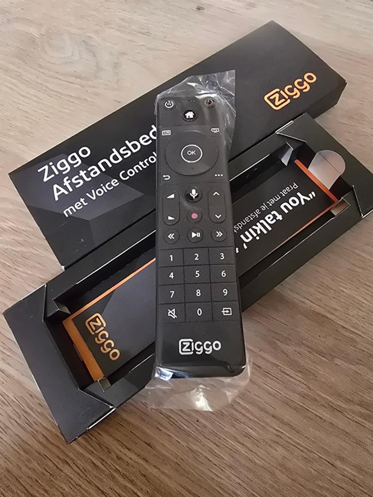 Ziggo Afstandsbediening met Voice Control - Nieuw, Ophalen of Verzenden, Nieuw, Origineel, Tv