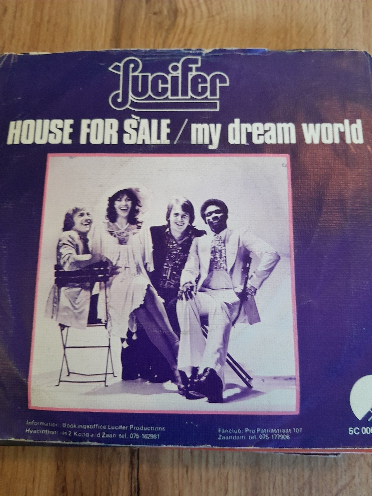 lucifer 7 inch house for sale, Cd's en Dvd's, Ophalen of Verzenden, Zo goed als nieuw, Pop