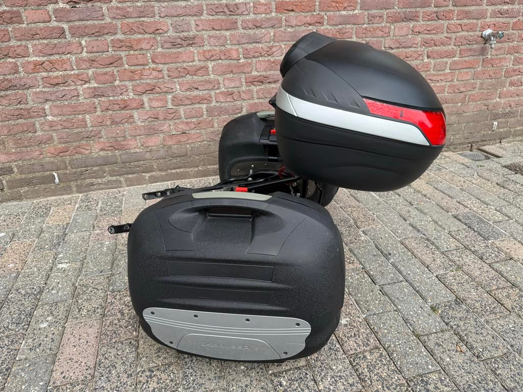 Kofferset Yamaha FZ1 - Topkoffer en zijkoffers met beugels, Ophalen, Gebruikt