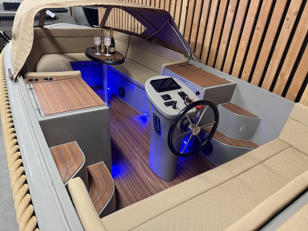 MAASSLOEP 680 Retro 60PK HONDA KOELKST 'AppleCarplay'BOEGSCH, Tender, 0 cm, Rondzit, Zo goed als nieuw