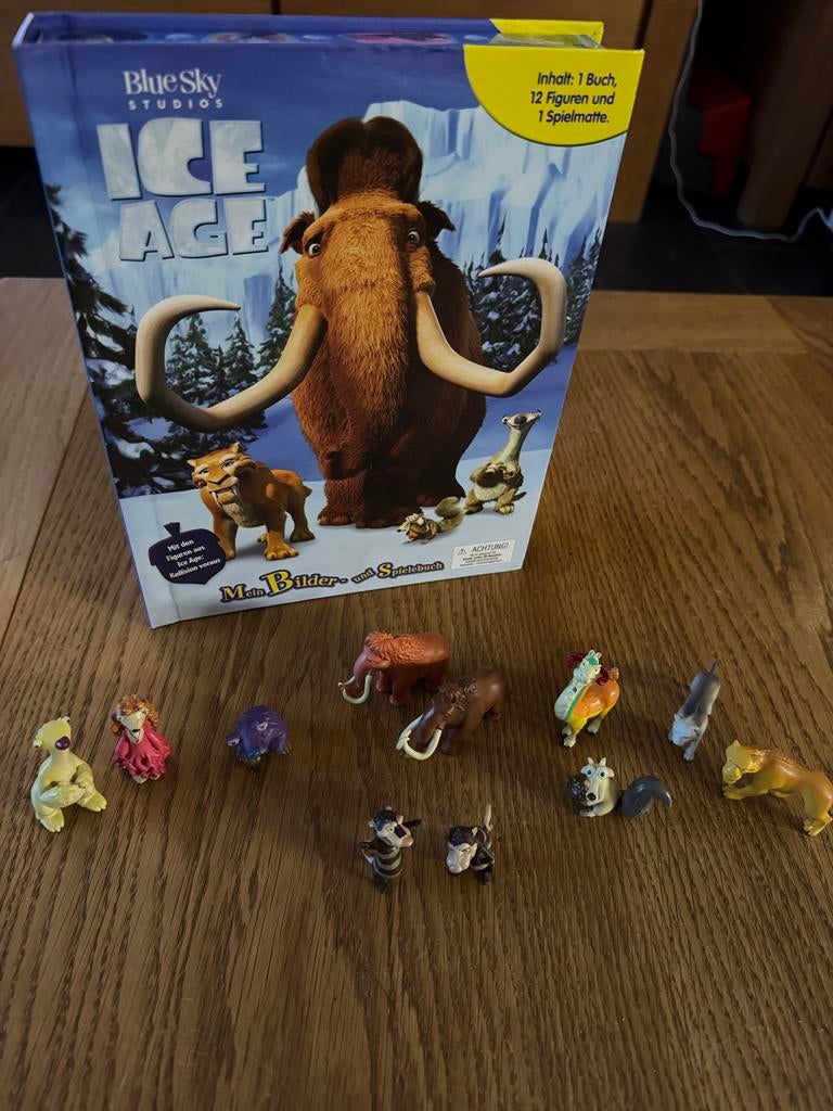 Ice Age Speelset met Figuren, Plattegrond & Boek, Ophalen of Verzenden, Zo goed als nieuw