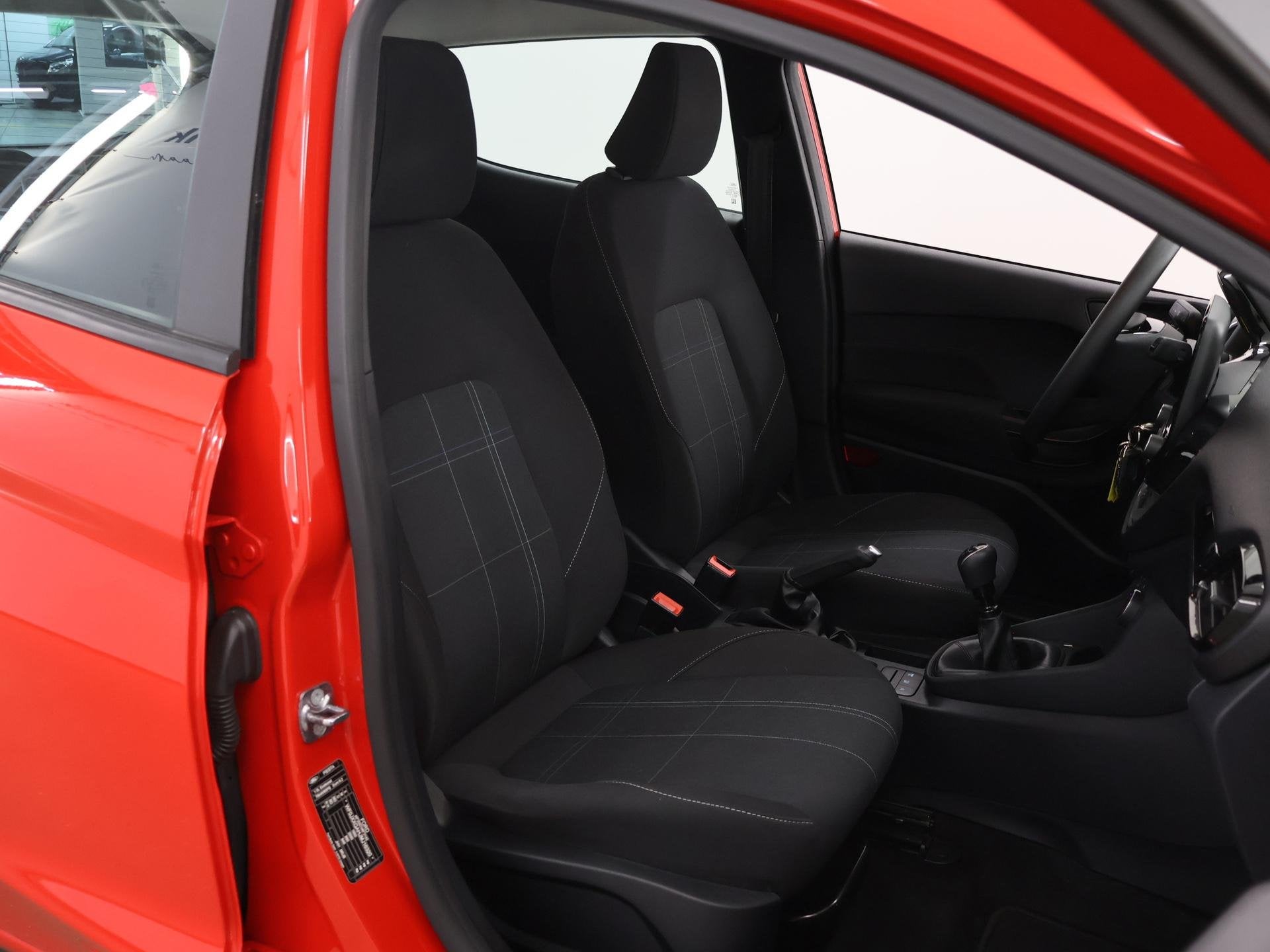 Foto 10 van Ford Fiesta 1.0 EcoBoost Connected | Cruise Control | Airco