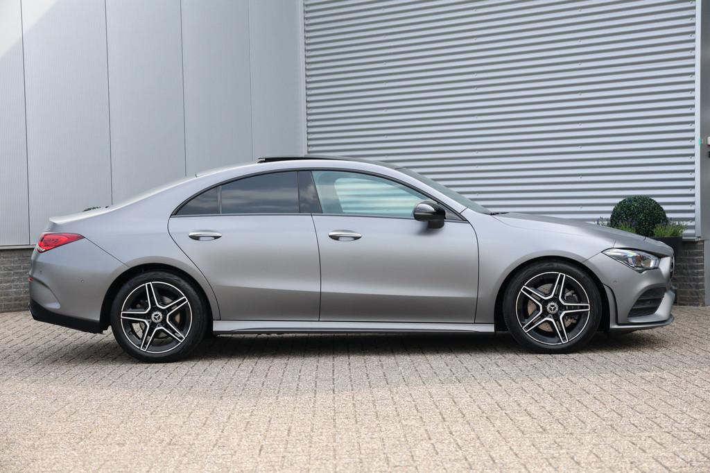 Mercedes-Benz CLA-Klasse 200 164PK AMG Night Aut. Pano|Trekh, Auto's, CLA, Gebruikt, 4 cilinders, 715 kg