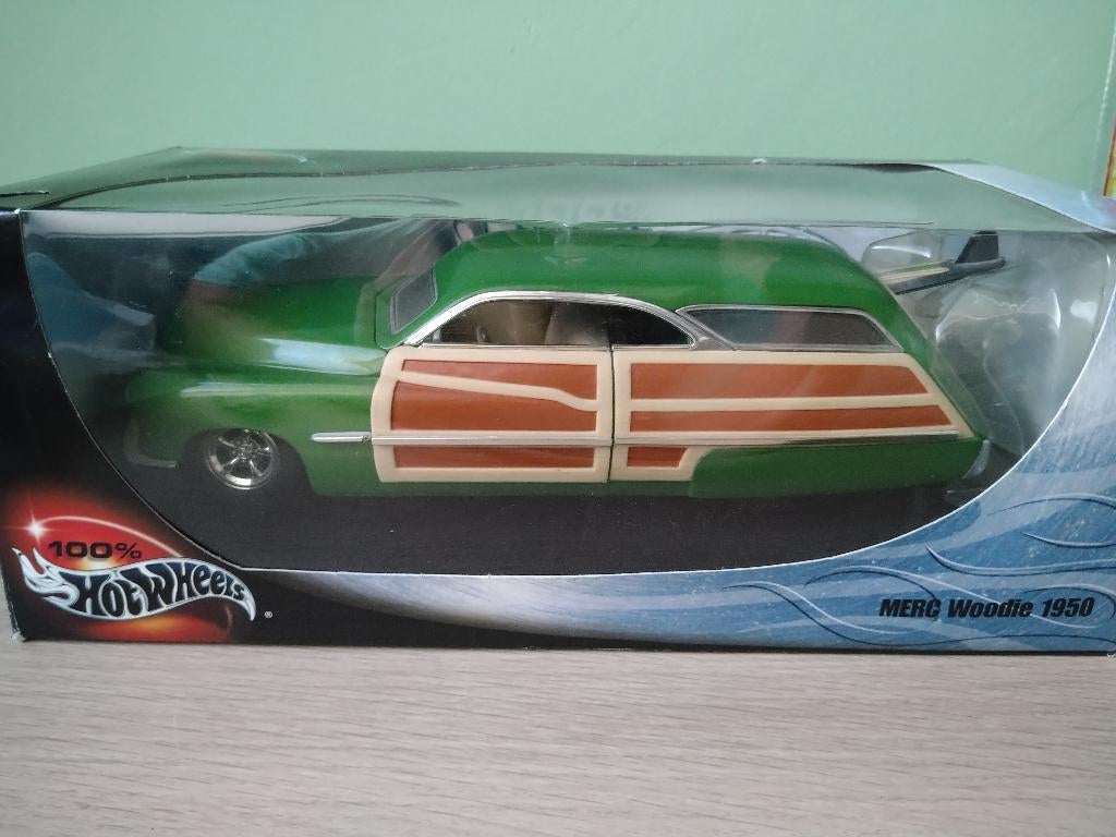 1950 Mercury Woodie HotWheels 1:18 Custom Green Nieuw, Hobby en Vrije tijd, Modelauto's | 1:18, Ophalen of Verzenden, Nieuw, Auto