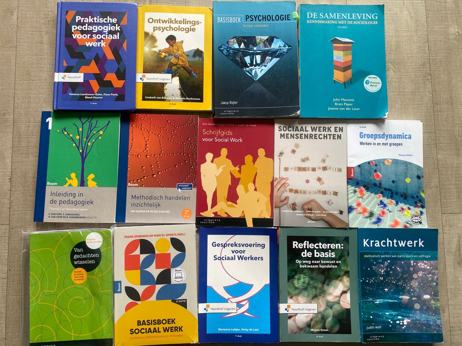inholland social work 1e jaar studieboeken, Boeken, Ophalen of Verzenden, Alpha, Zo goed als nieuw, HBO
