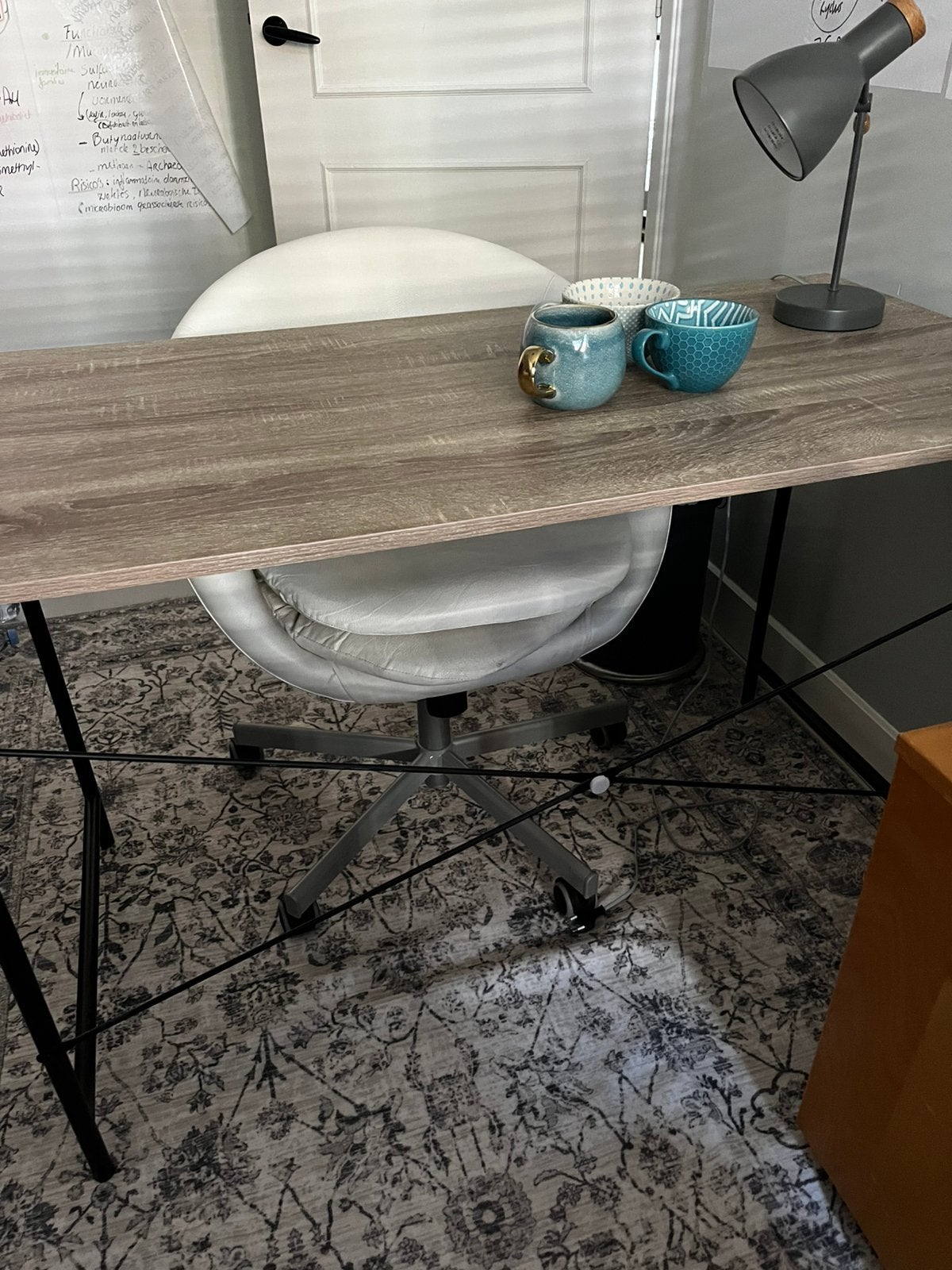 Mooi bureautje, Huis en Inrichting, Ophalen, Overige materialen, 100 tot 150 cm, Zo goed als nieuw