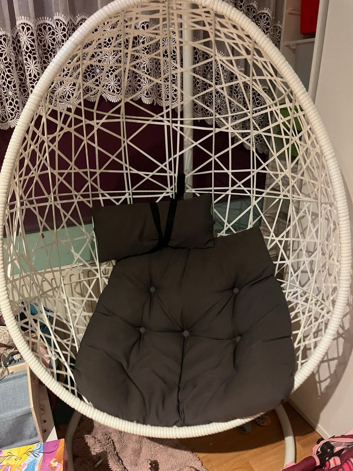 Hangstoel kleur wit, Ophalen, Zo goed als nieuw