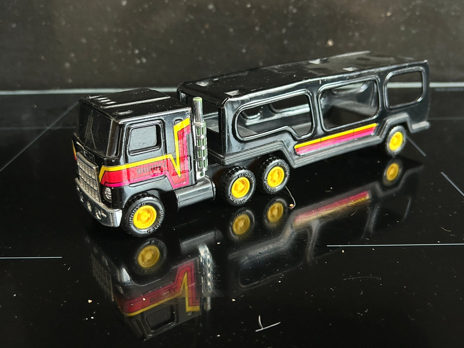 Vintage Matchbox Truck met Trailer Zwart/Rood/Geel, Ophalen of Verzenden, Gebruikt