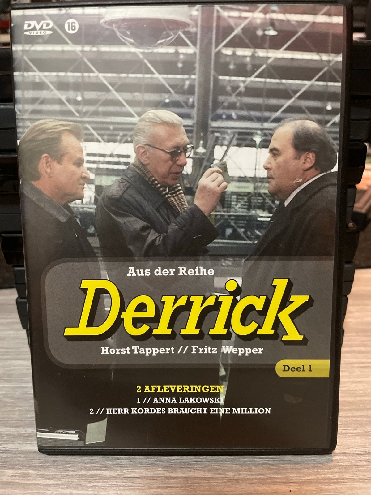Derrick - Deel 1 (DVD) - 2 afleveringen, Gebruikt, Vanaf 16 jaar, Nederlands, Duits