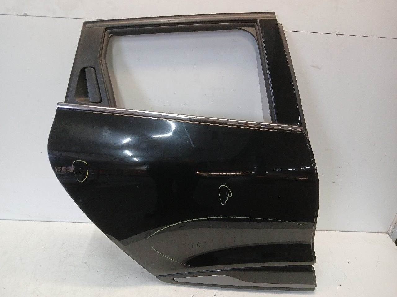 Portier rechts achter Renault Clio, Onderdelen@venauto.nl, Van der Ven Autorecycling B.V., Gebruikt, Ettenseweg 76, 4706 PB Roosendaal, The Netherlands