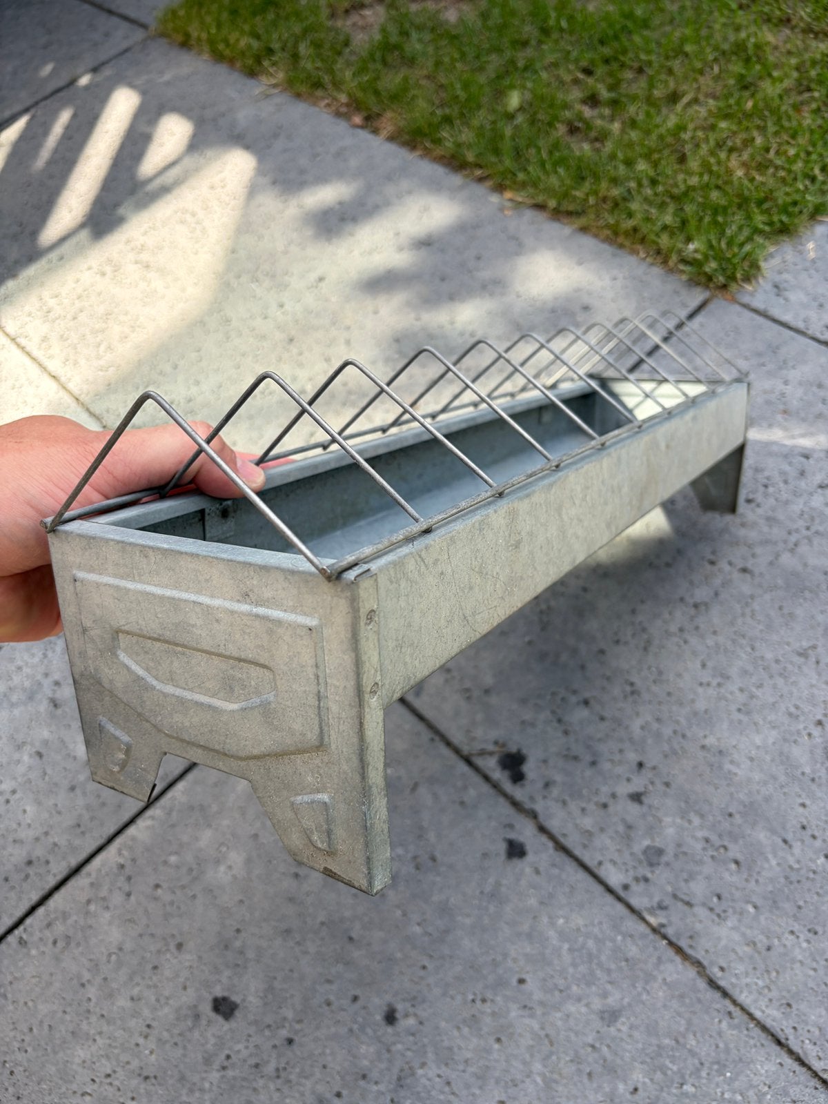 Kippenvoerbak verzinkt 50cm (brede opening), Ophalen of Verzenden, Zo goed als nieuw, Drinken en Voederen