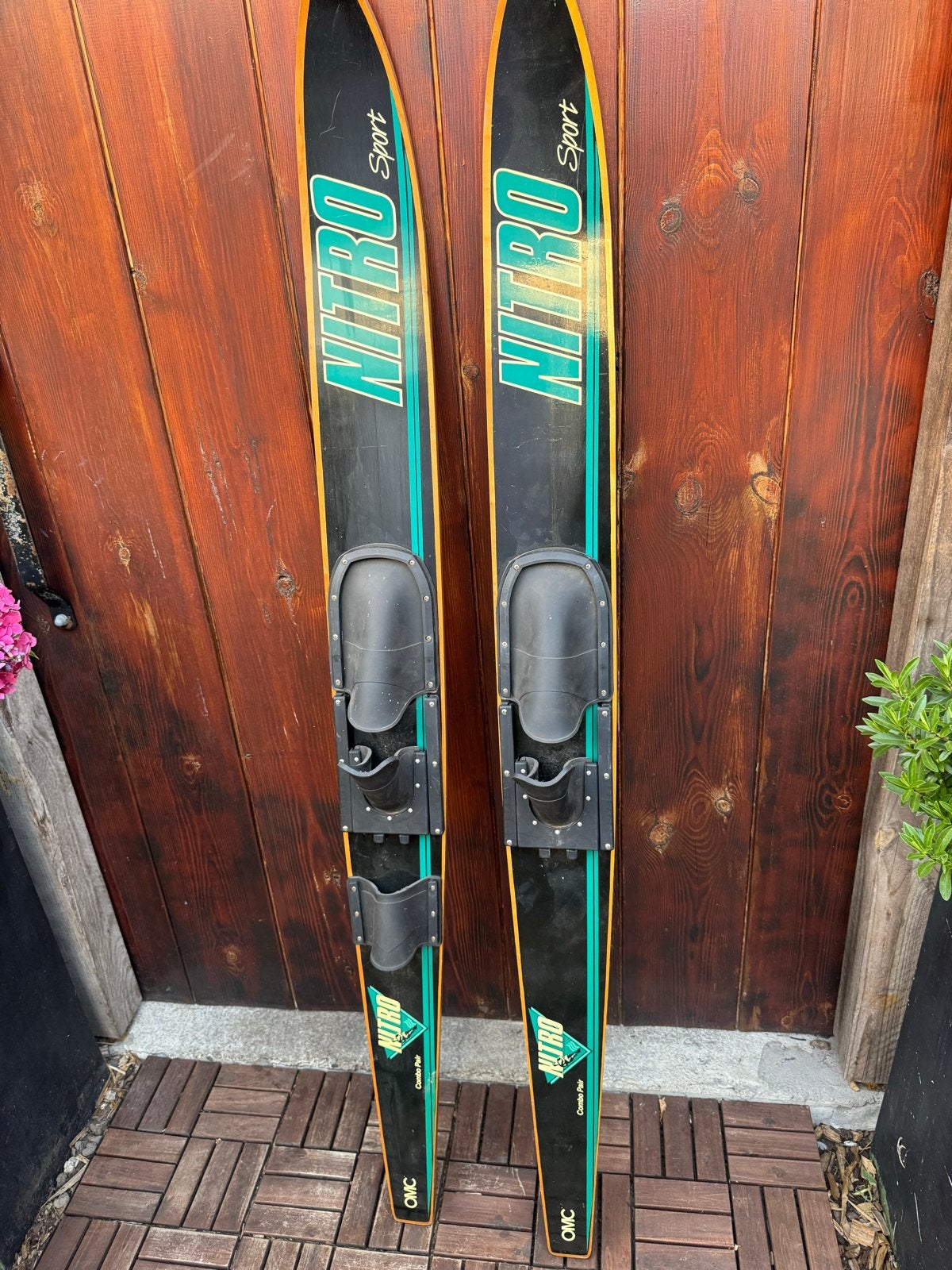 Vintage waterski's Nitro OMC - Decoratie of gebruik, Watersport en Boten, Ophalen, Gebruikt, 160 cm of meer, Waterski's