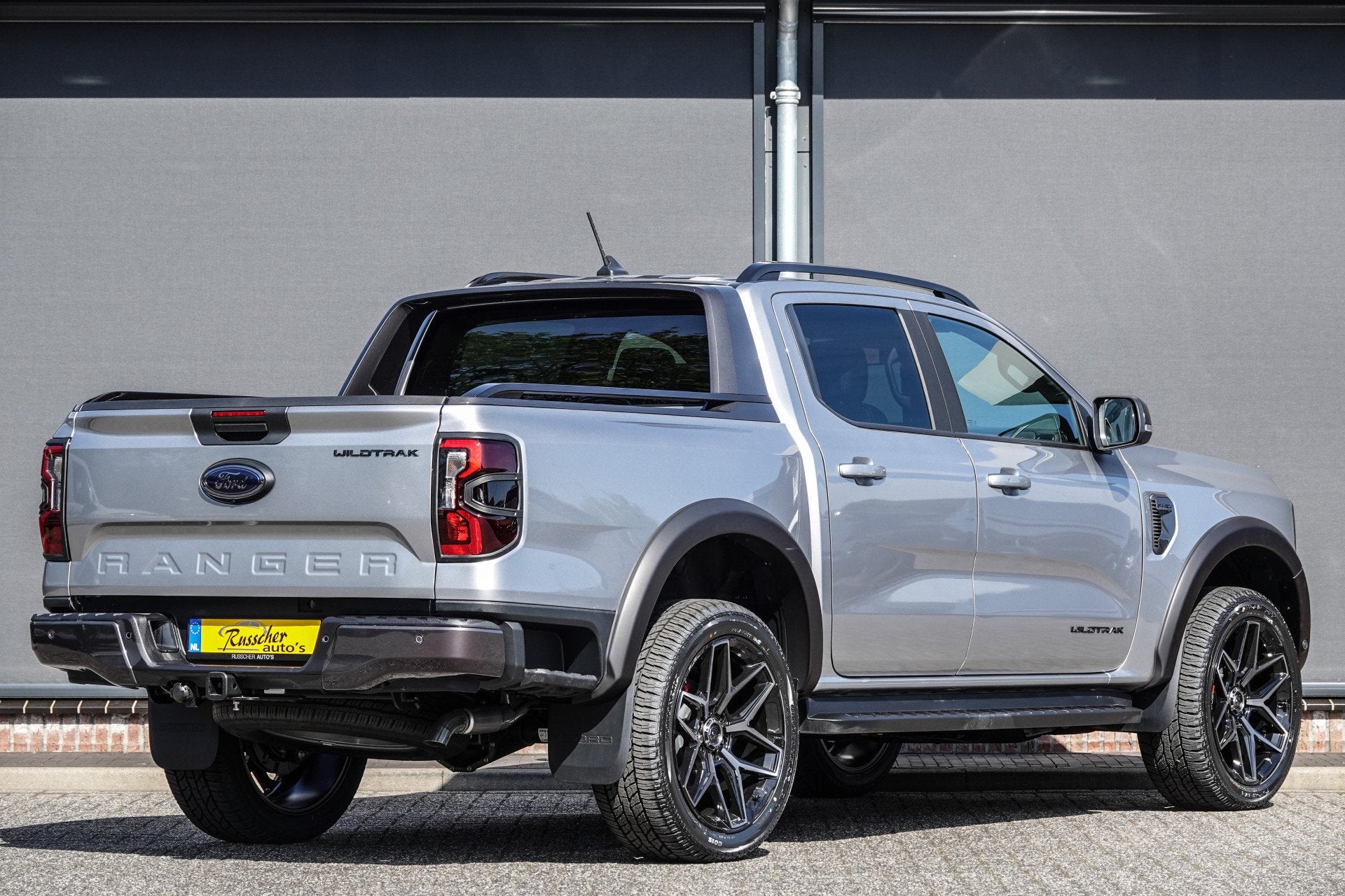 Ford Ranger Wildtrak 2.3PHEV 280Pk Aut. | Plug In Hybride |, Auto's, Automaat, Gebruikt, Zwart, Automatische klimaatregeling