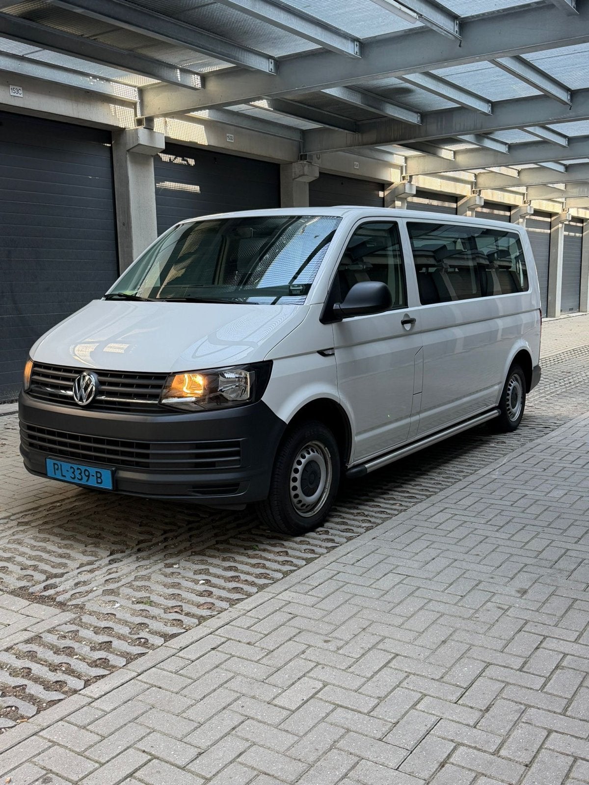Volkswagen Transporter 2.0 TDI 62KW Kombi 2017 Wit, Voorwielaandrijving, 255 €/maand, 1794 kg, Wit