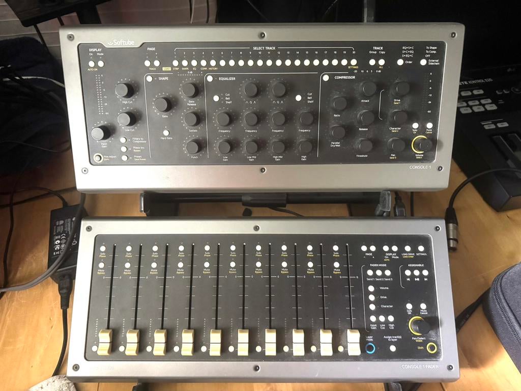 Softube console 1 + fader, Ophalen, Zo goed als nieuw