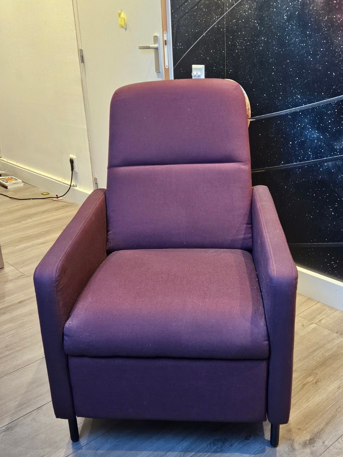 Comfortabele paarse relaxfauteuil Gistad van Ikea, Ophalen, Modern, Comfortabel, Gebruikt, 75 tot 100 cm