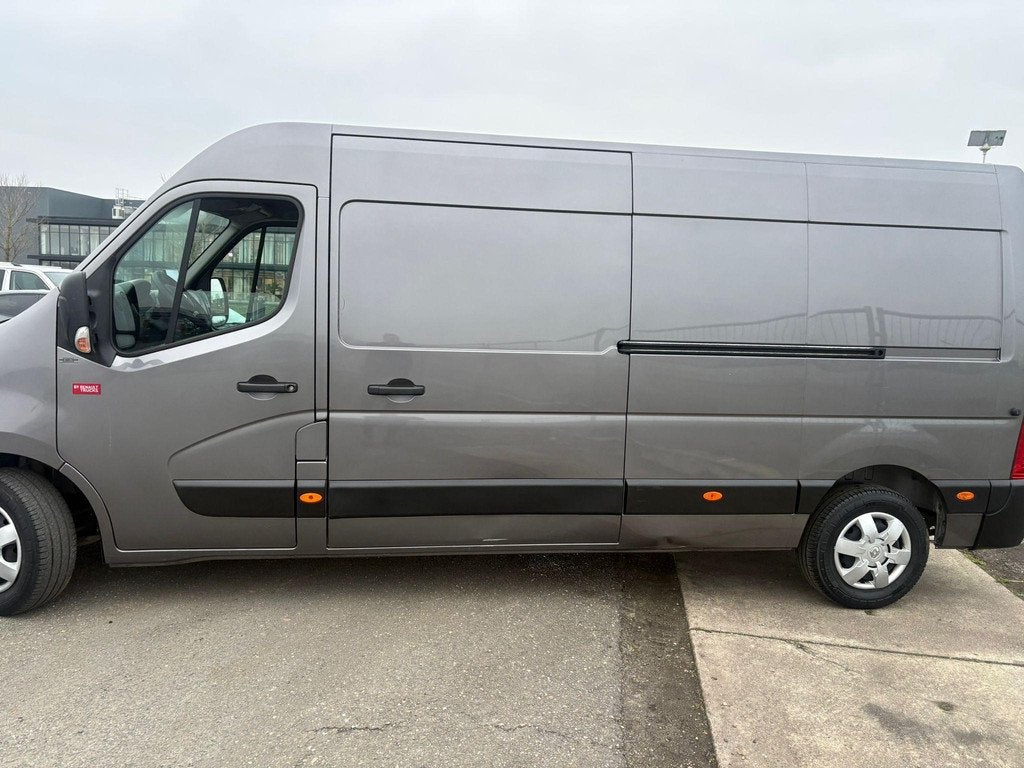 Renault Master T35 2.3 dCi L3H2 Cruise, Camera, Trekhaak, Auto's, Bestelauto's, Stof, Gebruikt, Euro 6, 4 cilinders