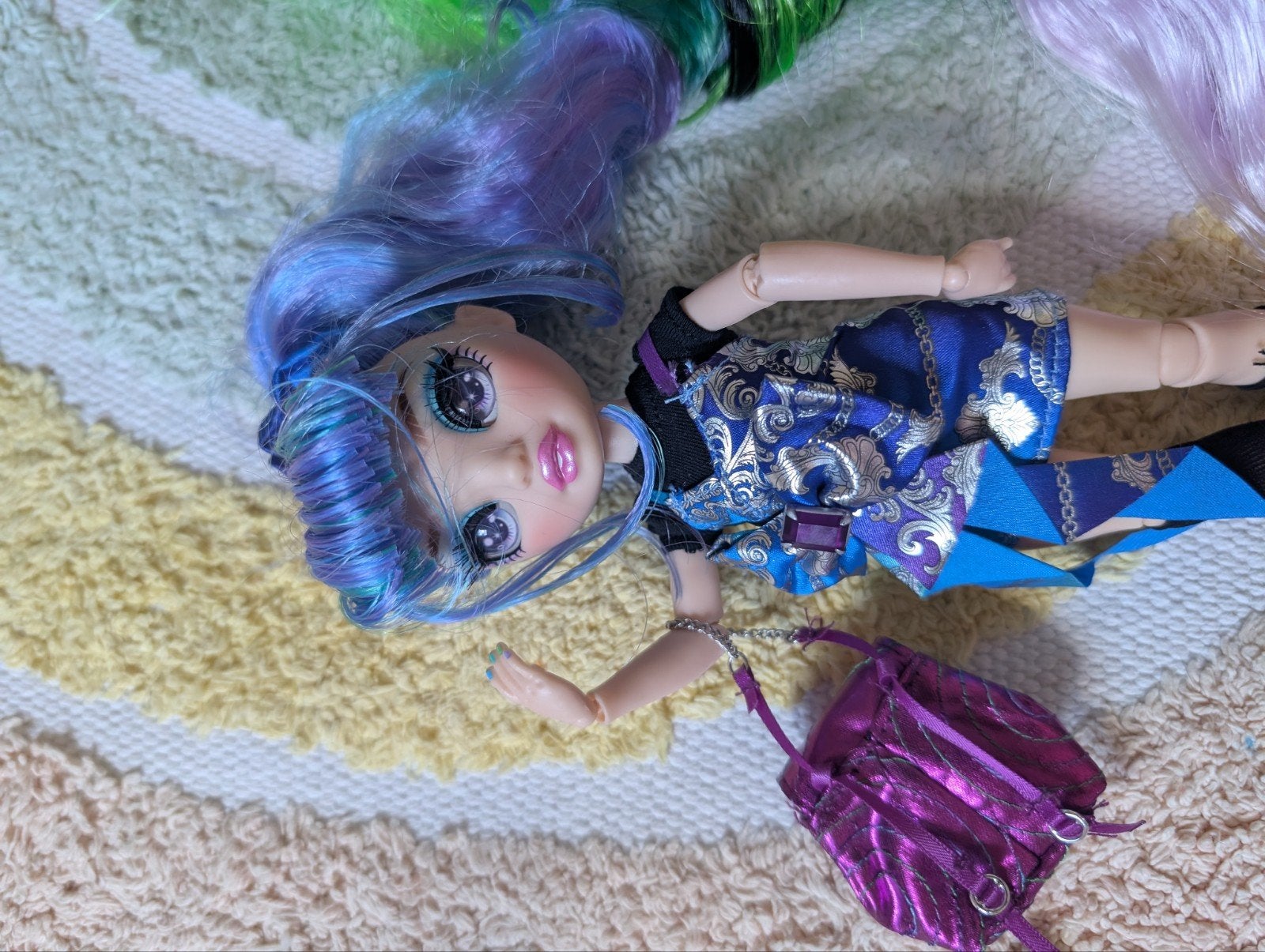 Rainbow High en Monster High poppen met accessoires, Ophalen of Verzenden, Gebruikt, Overige typen