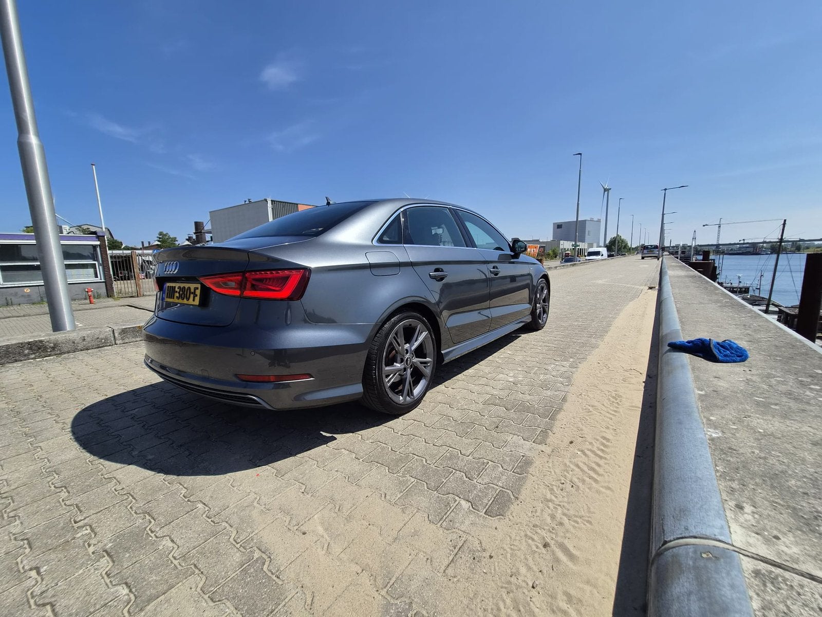 Org NL. Audi A3 Limo 3X S-Line 1.4 Tfsi 150PK Daytona grey, Auto's, Audi, Voorwielaandrijving, 4 cilinders, Origineel Nederlands