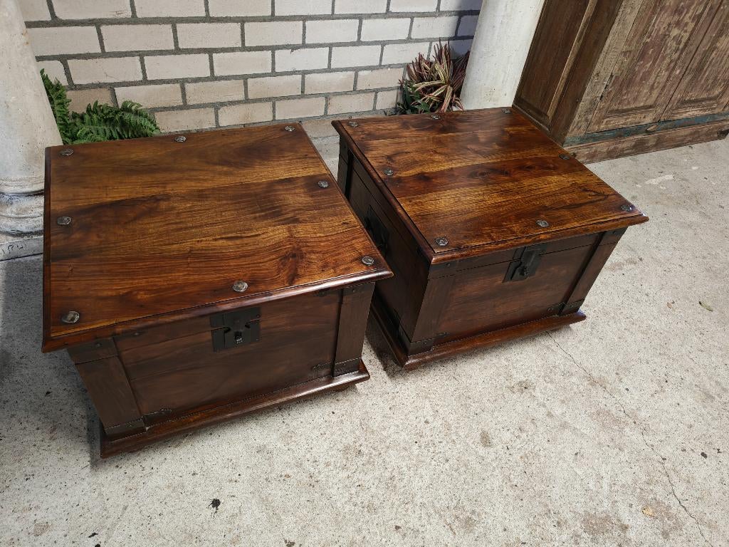 2 GAVE TEAK KISTJES (KOLONIAAL), Huis en Inrichting, Tafels | Bijzettafels, Ophalen, Minder dan 45 cm, TEAK KOLONIAAL OOSTERS INDIA