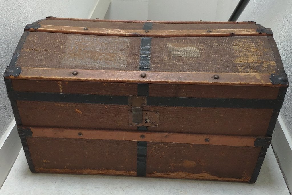Antieke hutkoffer houten scheepskist gebogen deksel, Ophalen, Gebruikt, 75 tot 100 cm