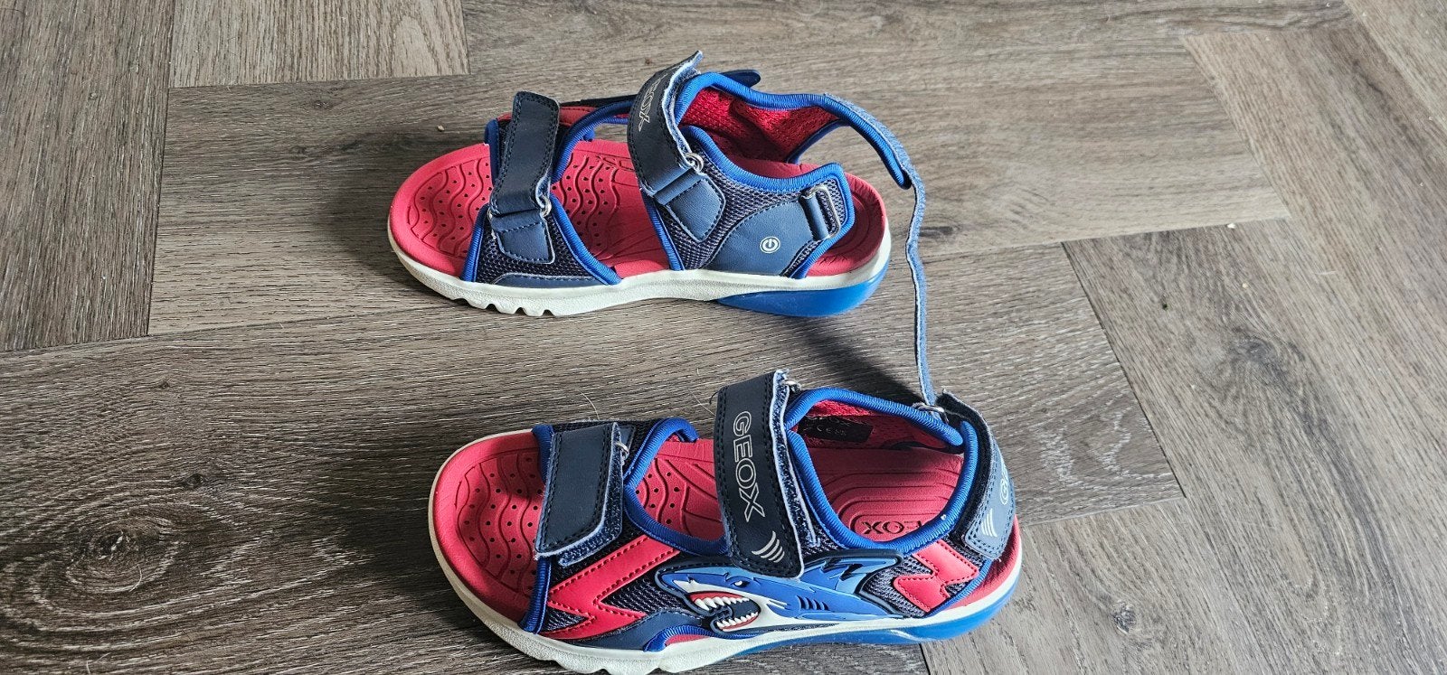 Geox sandalen voor jongens - Maat 35, Kinderen en Baby's, Kinderkleding | Schoenen en Sokken, Schoenen, Ophalen of Verzenden, Zo goed als nieuw