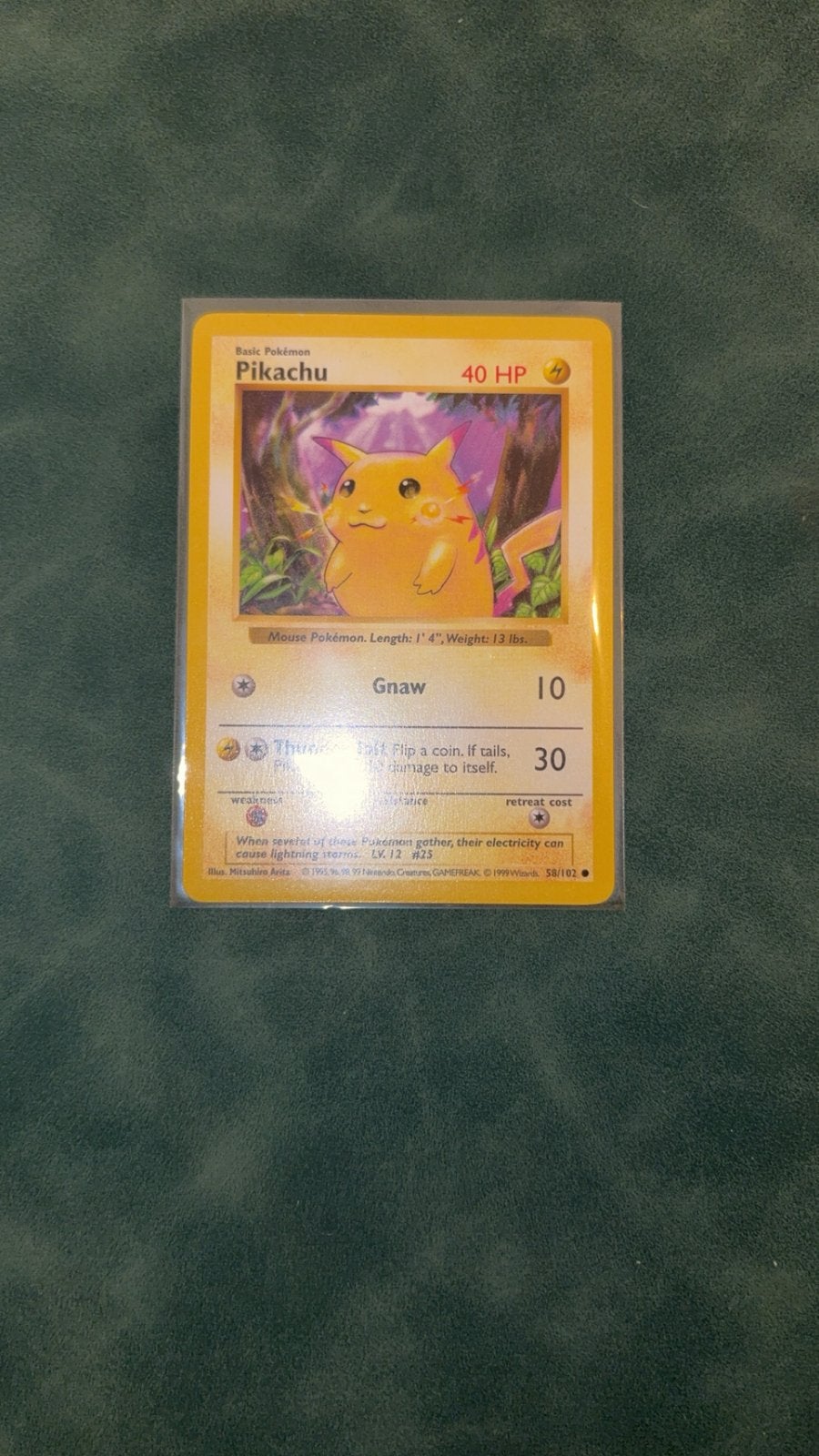 NM SHADOWLESS pikachu base set 58/102 pokemon kaart 1995, Ophalen of Verzenden, Zo goed als nieuw
