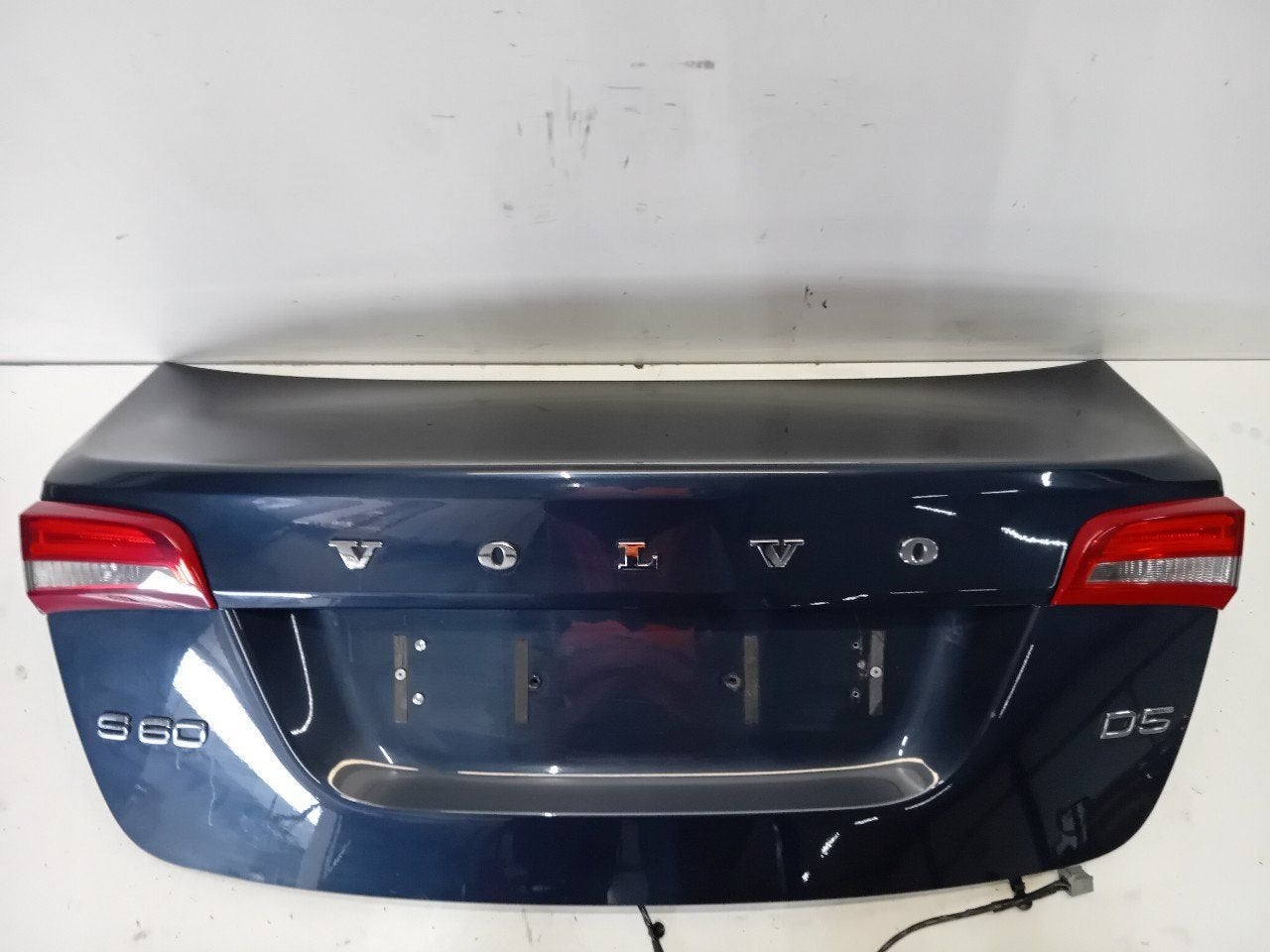 Achterklep Volvo S60, Auto-onderdelen, Onderdelen@venauto.nl, Van der Ven Autorecycling B.V., Gebruikt, Ettenseweg 76, 4706 PB Roosendaal, The Netherlands