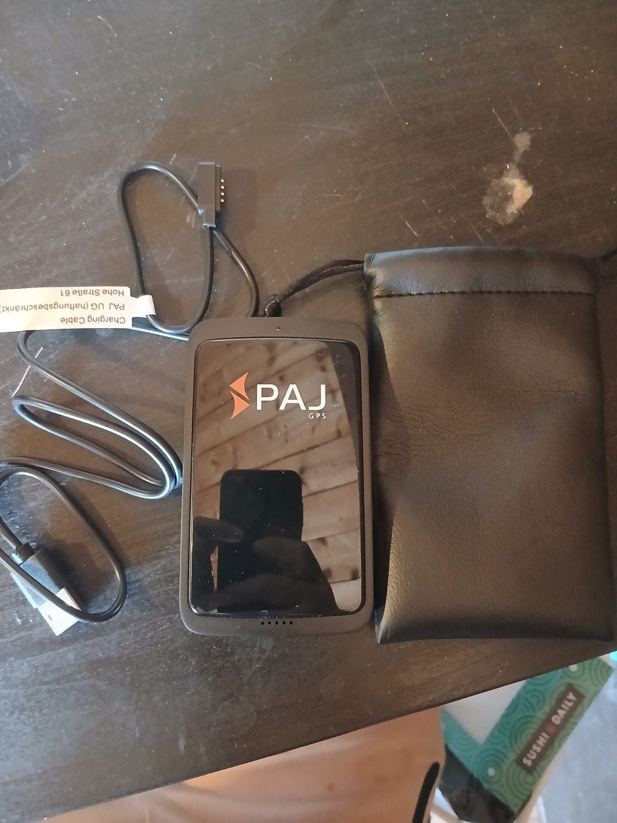 PAJ GPS Tracker met Oplaadkabel en Hoesje, Ophalen