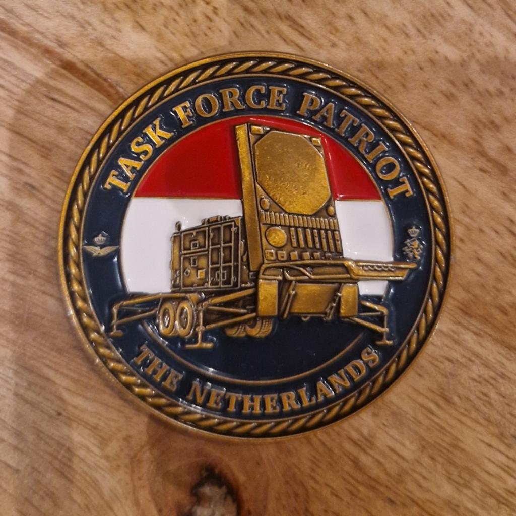 Te ruil: Militaire challenge coins, Ophalen of Verzenden, Overige soorten, Nederland, Embleem of Badge