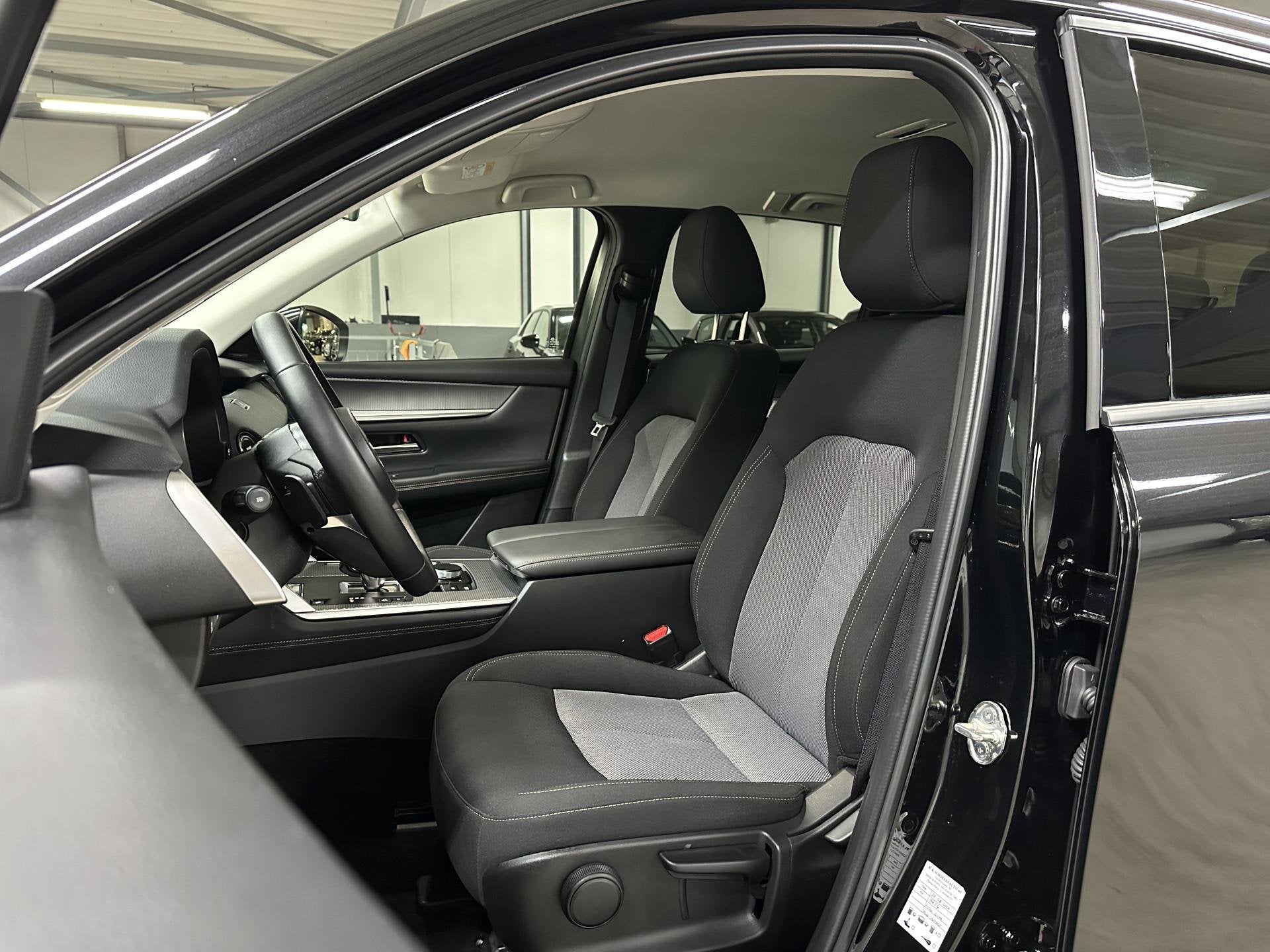 Mazda CX-60 2.5 e-SkyActiv PHEV Exclusive-Line 327pk | Conve, Auto's, Automaat, 12 maanden, Stof, Gebruikt