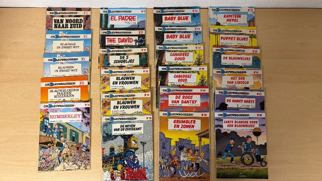 partij De Blauwbloezen stripboeken, Boeken, Raoul Cauvin, Louis Salvérius, Willy Lambil, Meerdere stripboeken, Ophalen, Gelezen