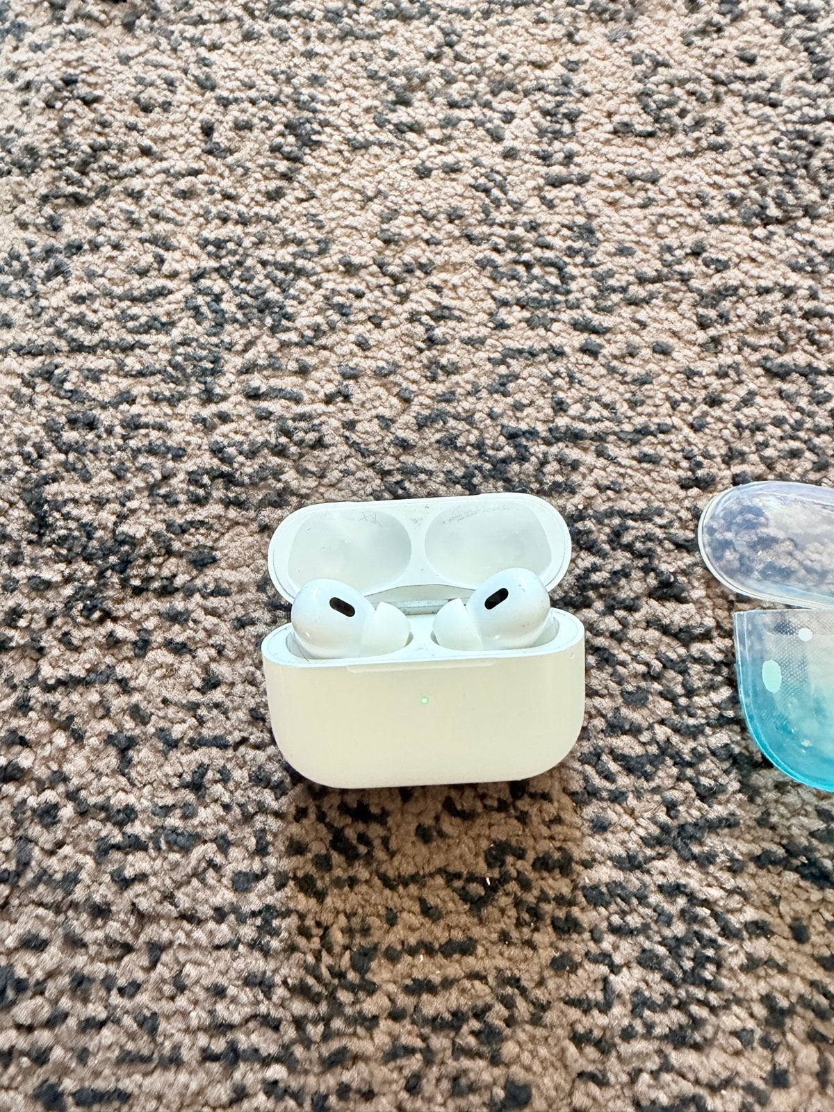 Apple AirPods Pro 2 met gratis hoesje, In-ear, Gebruikt, Ophalen of Verzenden, Wit