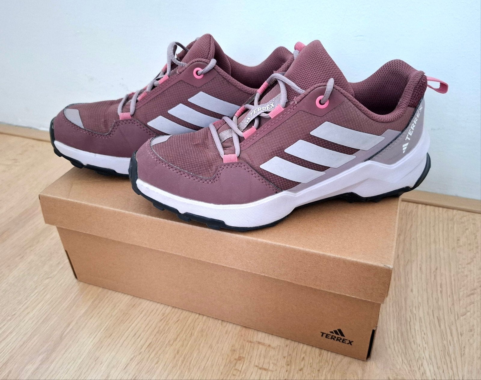 Adidas Terrex AX4R wandelschoenen maat 34, Adidas, Overige typen, Ophalen of Verzenden, Zo goed als nieuw