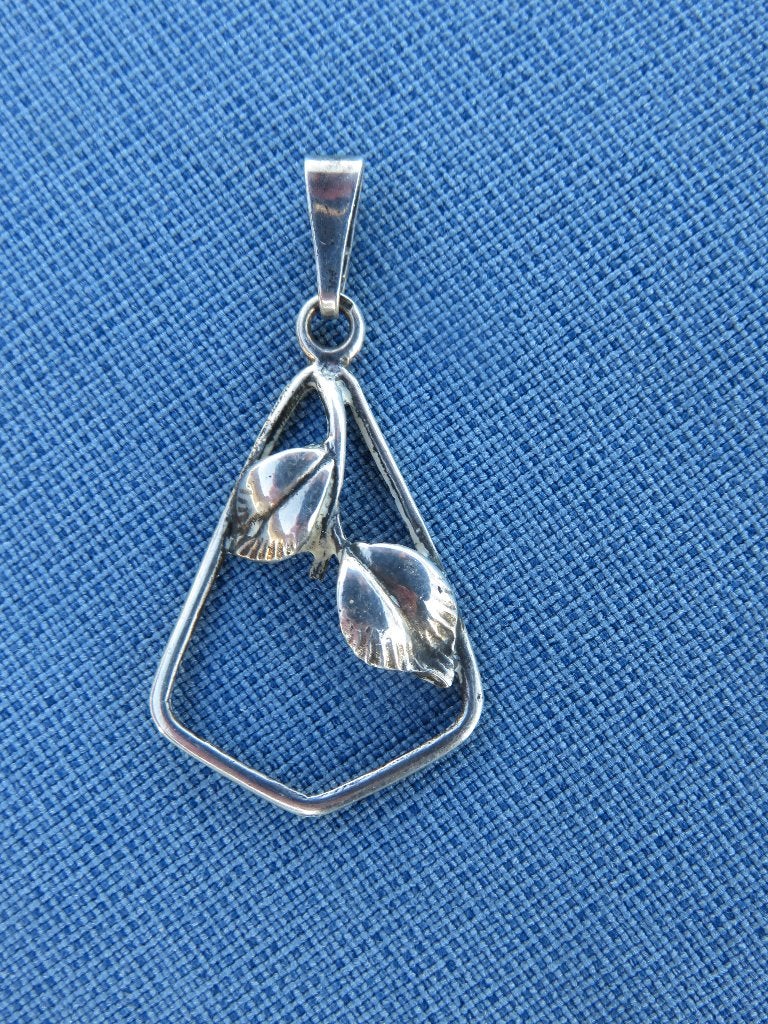 Design hanger ( Teka )  in 925 karaat zilver – 20e eeuw, Ophalen of Verzenden, Zo goed als nieuw, Zilver, Zilver