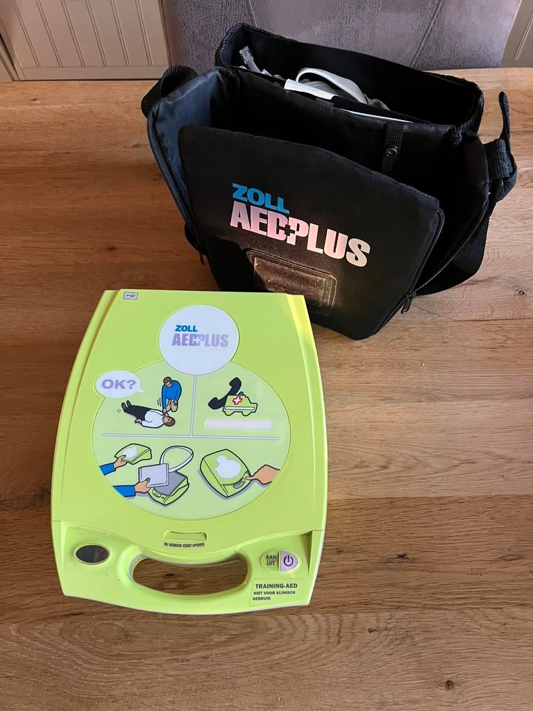 ZOLL PLUS AED TRAINER, Ophalen of Verzenden, Zo goed als nieuw, Meerdere media