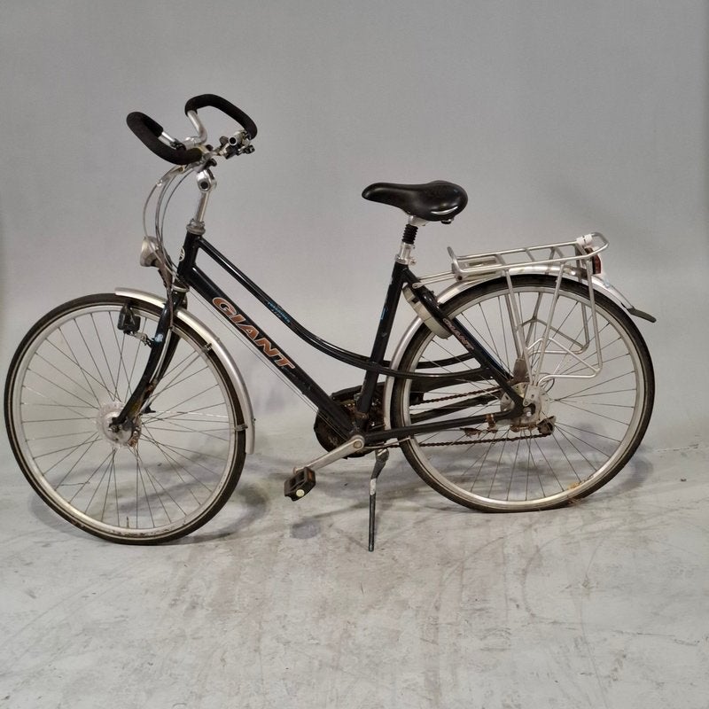 Giant Dames Stadsfiets - Achterband lek, geen slot, Ophalen, Gebruikt, Giant