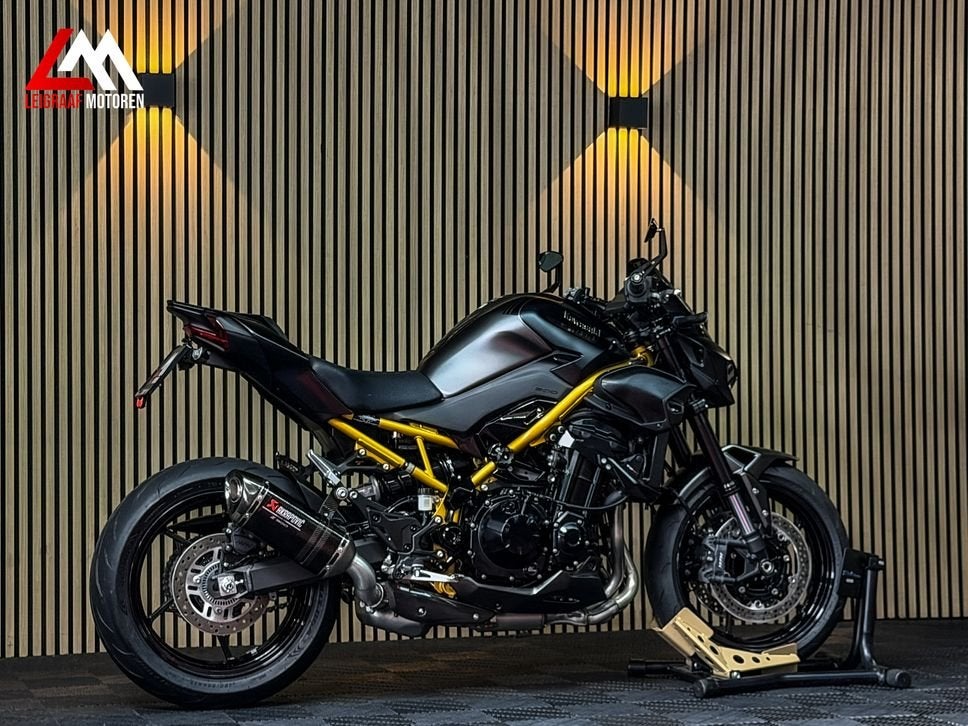KAWASAKI Z900 PERFORMANCE - 2026 - Akrapovic - Quickshifter, 4 cilinders, 948 cc, Bedrijf, Onbekend