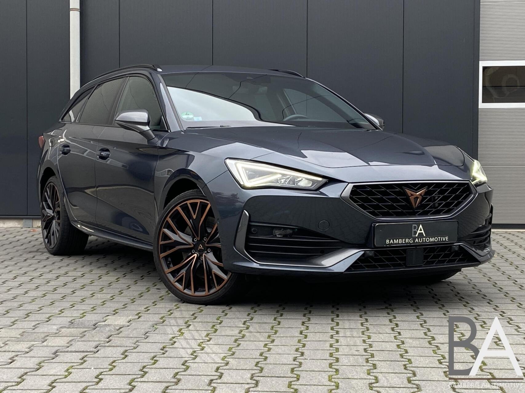 CUPRA Leon Sportstourer 1.4 e-Hybrid VZ Copper Edition, Auto's, Dealer onderhouden, 77 km/l, Gebruikt, 4 cilinders
