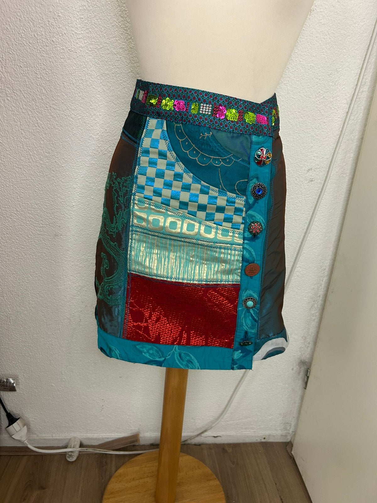 Dames geborduurd rokje | Desigual | maat XS/34, Kleding | Dames, Rokken, Blauw, Ophalen of Verzenden, Zo goed als nieuw, Maat 34 (XS) of kleiner