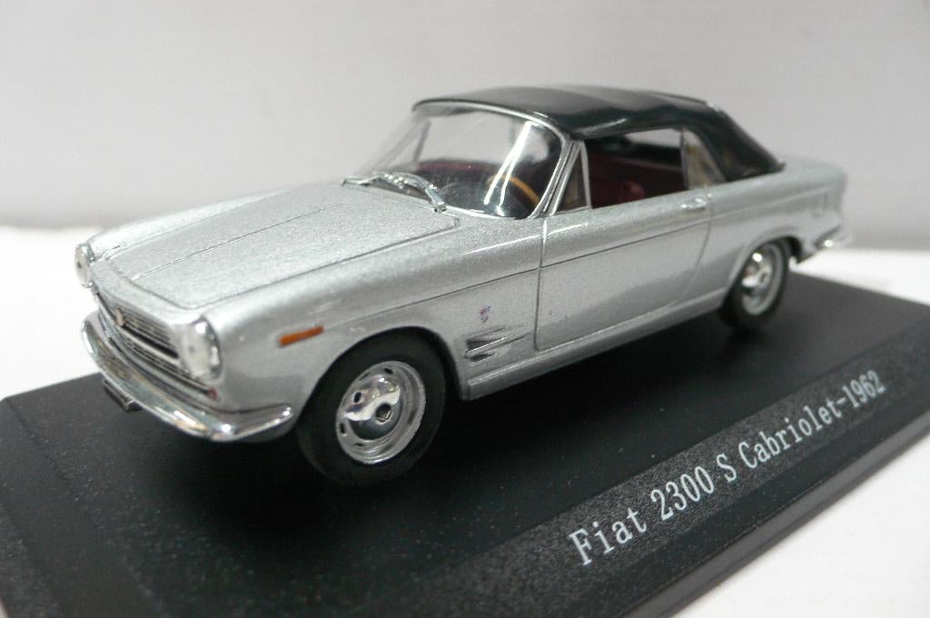fiat 2300 s cabriolet 1962- de coupe was de eerste auto van, Hobby en Vrije tijd, Modelauto's | 1:43, Verzenden, Nieuw, Auto, Overige merken