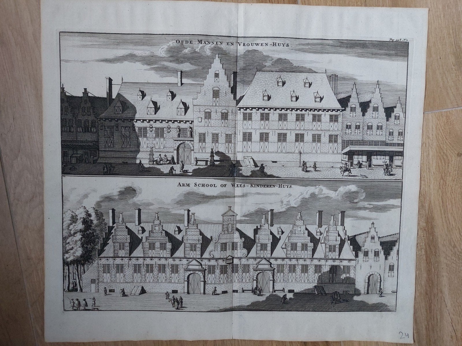 22 Oude mannen en vrouwen huys Middelburg & Arm school 1696, 34 cm, Stadsgezicht, 27 cm, Gravure
