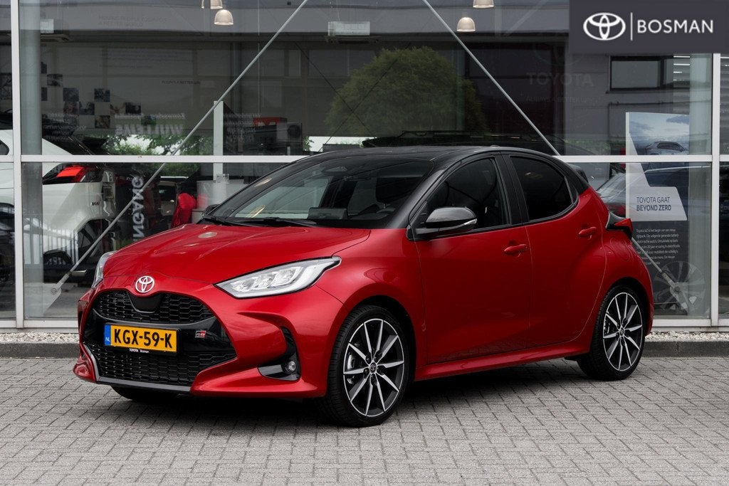 Toyota Yaris 1.5 Hybrid 130 GR SPORT, Auto's, 450 kg, Gebruikt, Euro 6, 23 km/l