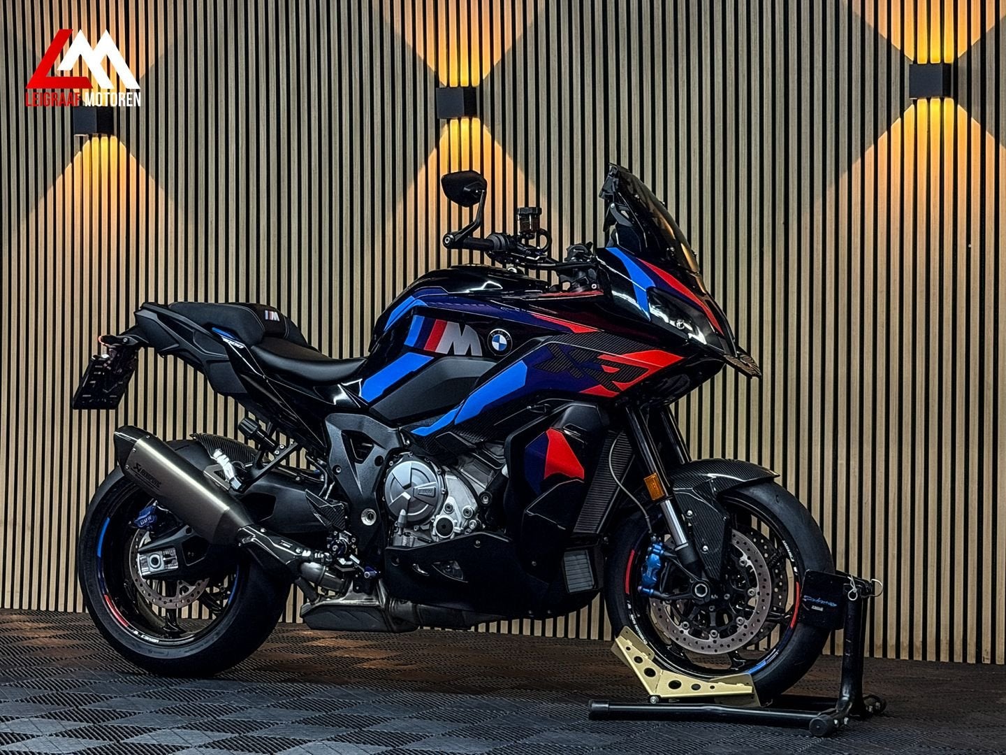 BMW M 1000 XR - Akrapovic - 2025 - Nieuwstaat, 4 cilinders, Bedrijf, Onbekend, Meer dan 35 kW
