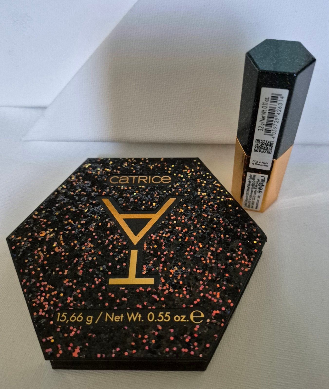 NIEUW Catrice Limited Ed: Highlighter palet, Metallic Lippen, Sieraden, Tassen en Uiterlijk, Ophalen of Verzenden, Nieuw, Gehele gezicht