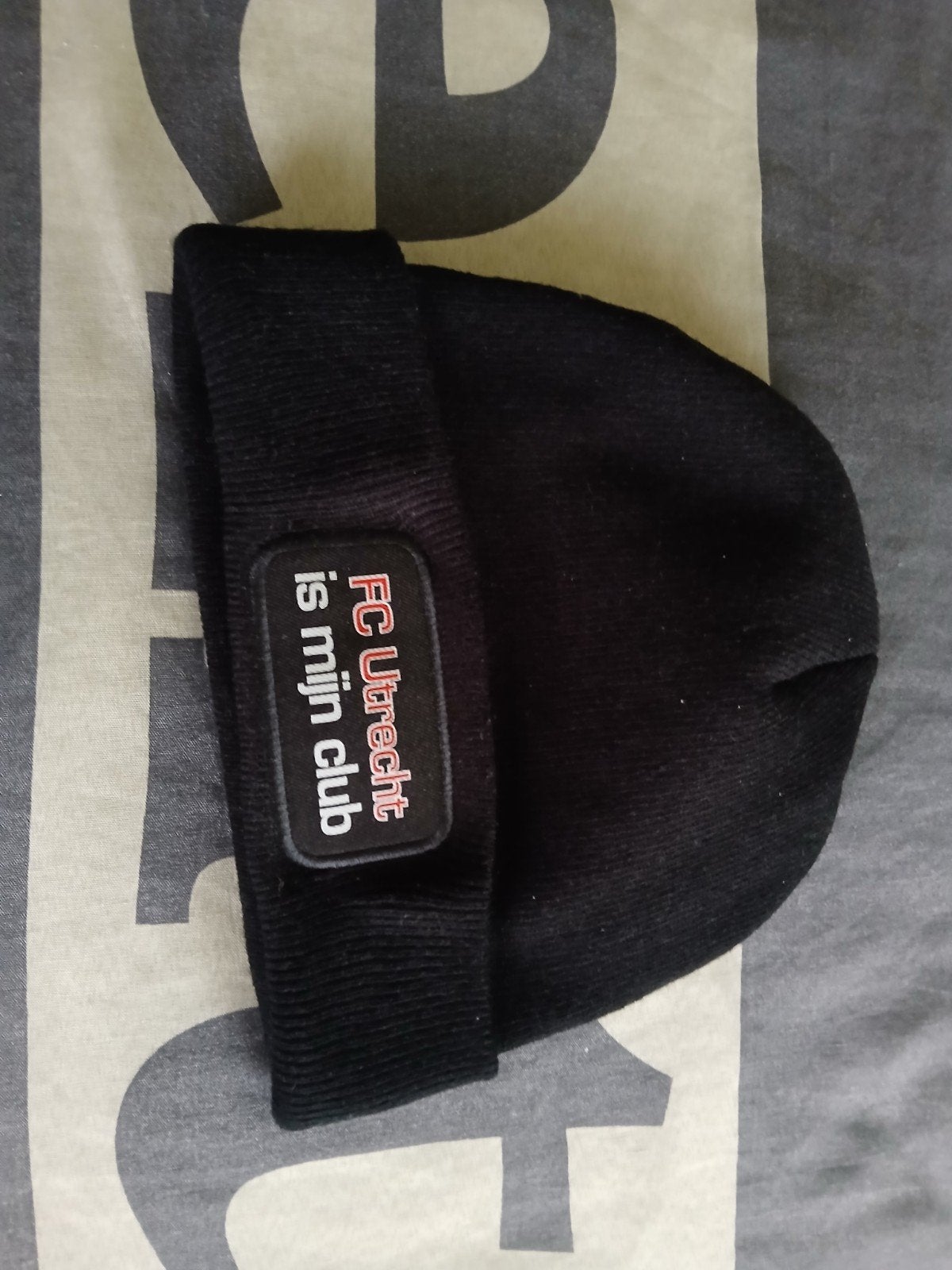 FC Utrecht Fanpakket: Stadion, Embleem & Muts, Ophalen of Verzenden