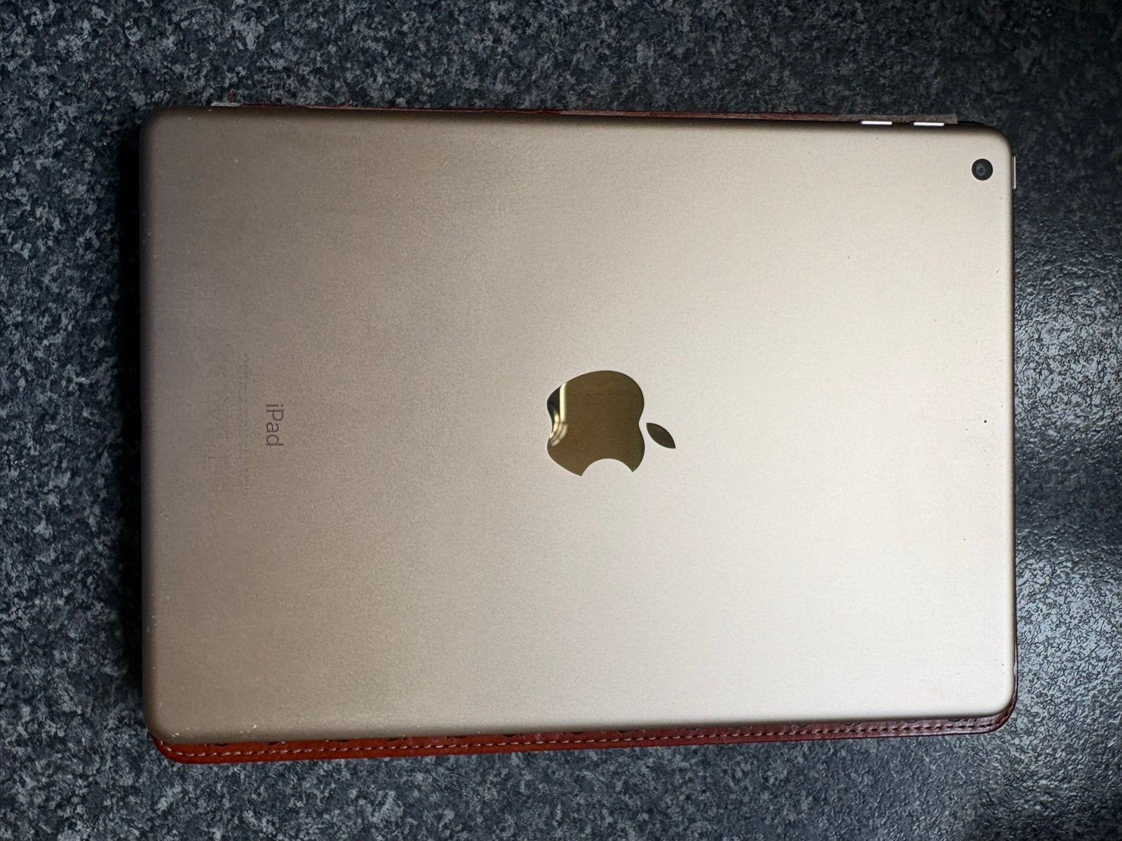 Apple iPad (5e generatie) 128GB Wi-Fi Goud, Computers en Software, Apple iPads, Gebruikt, Apple iPad, Wi-Fi, 9 inch, 128 GB, Goud
